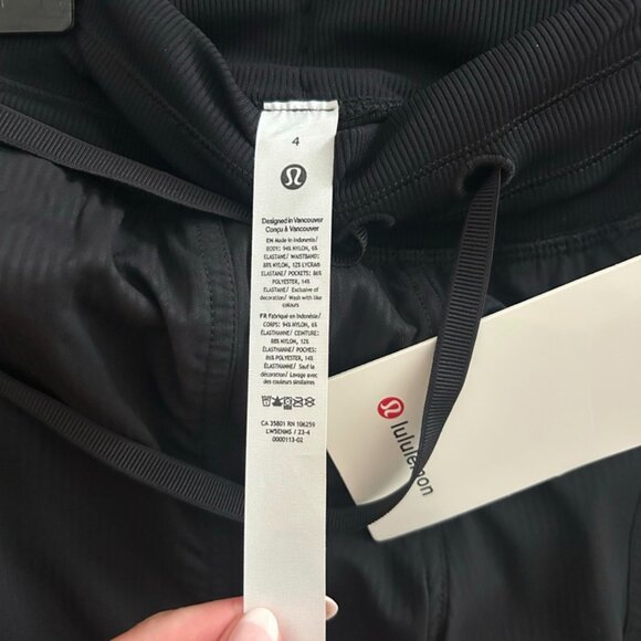 NWT Lululemon Dance Studio Mid-Rise Pant Regular - Picture 4 of 4
